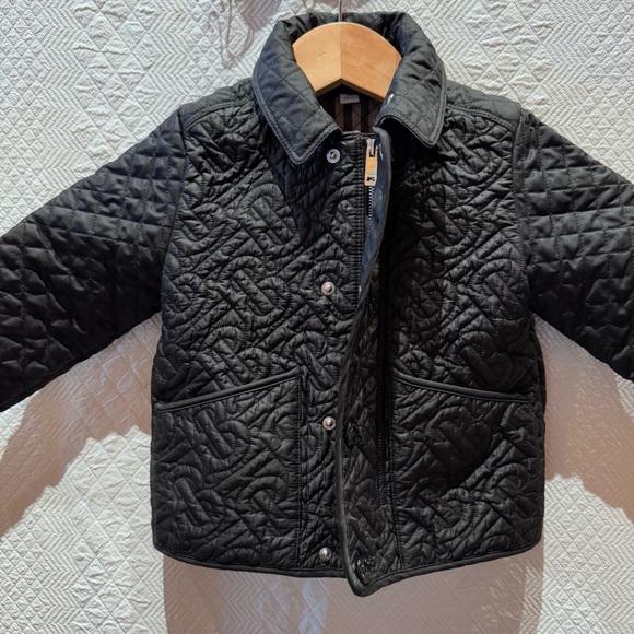 Kids Burberry Black with Trademark Plaid Quilted Jacket Size 2Y - Picture 6 of 16